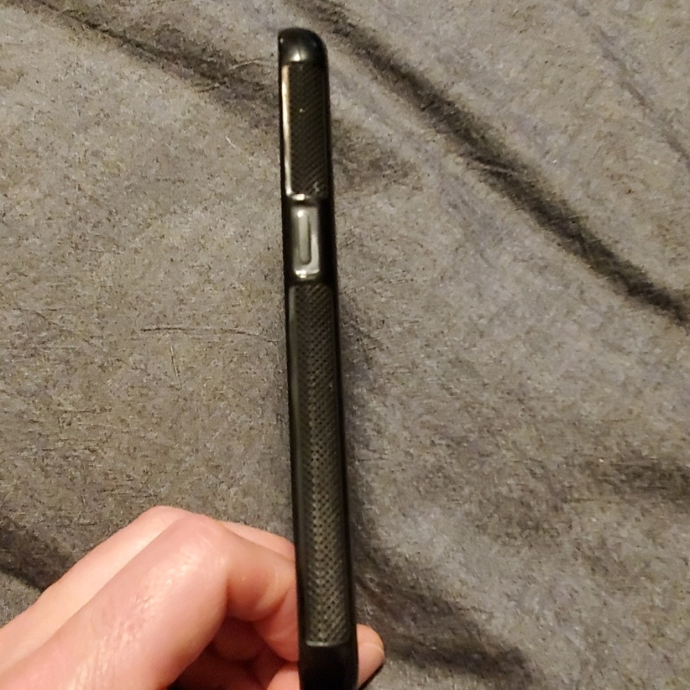Phone case - Picture 4 of 6